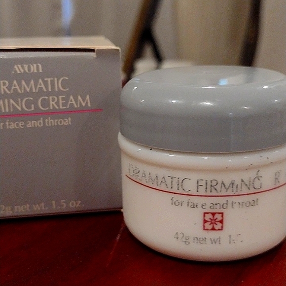 Dramatic Firming Cream  for the Face - Picture 1 of 5